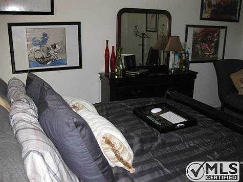 4th image of 5356 Jose Duran Ln