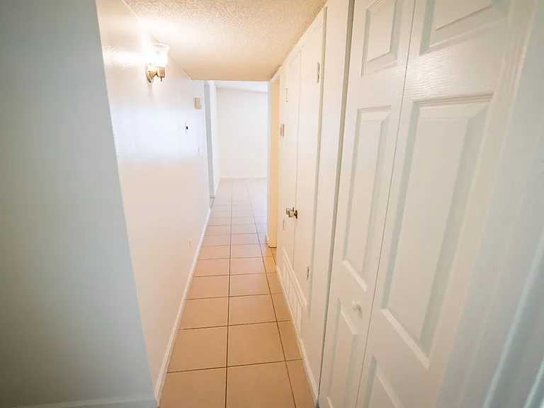 4937 E De Medici Dr — Photo 25