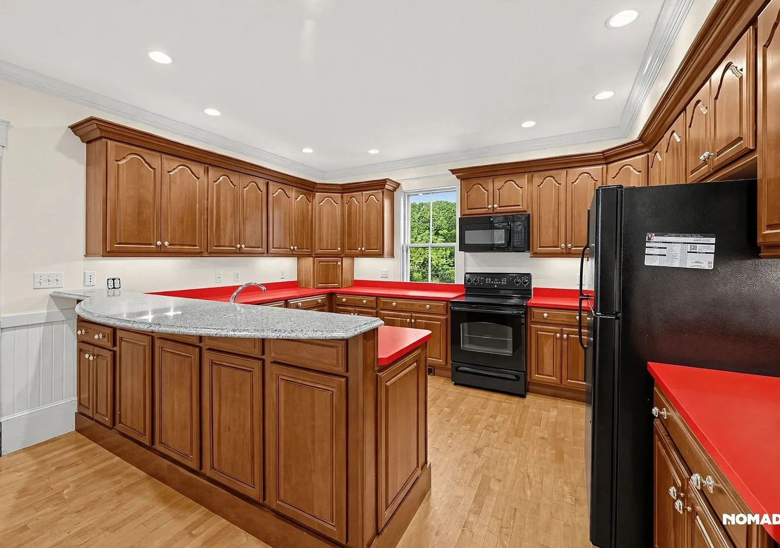 Spacious 6BR House in Fitchburg — Photo 1