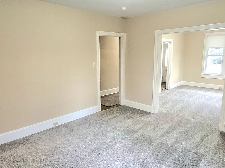 115-117 S Market St. — Photo 14