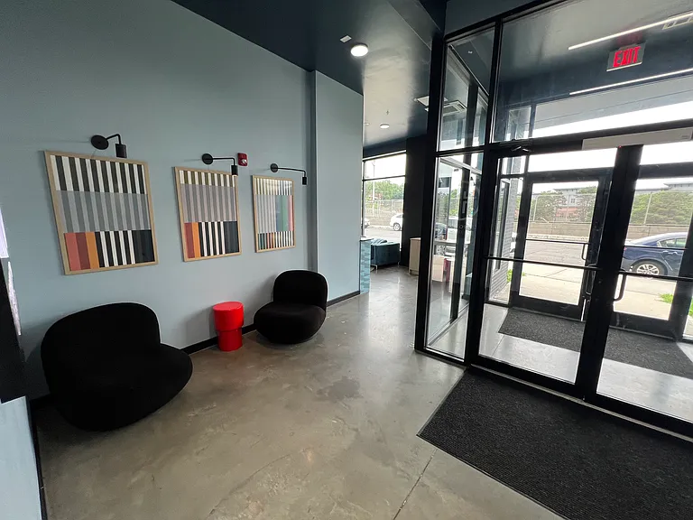 239 Freeway Dr E #5 — Photo 14