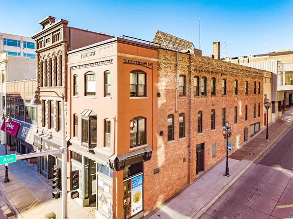 1 N Lake Ave, Duluth, MN 55805