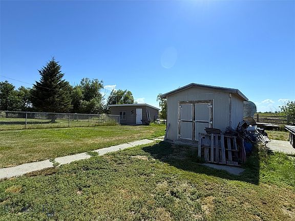 3rd image of 2606 N 17th Rd