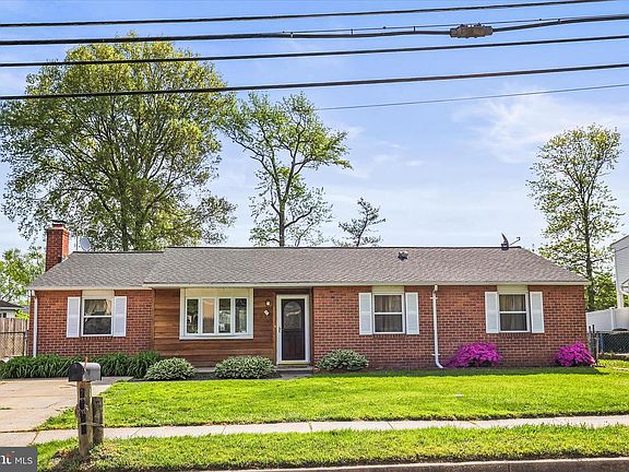 2nd image of 2219 Lodge Farm Rd