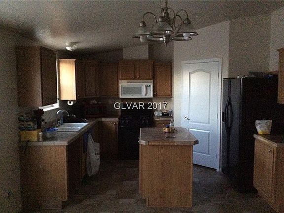 4th image of 3411 Cactus Springs Dr