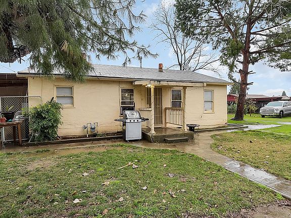 3rd image of 889 Bromley Ave