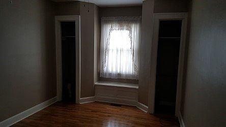 4th image of 213 E Morehead St