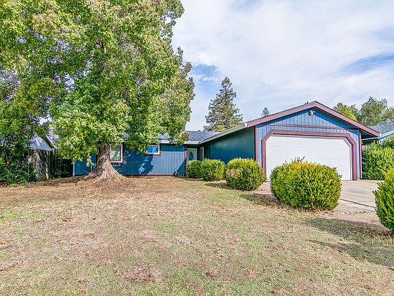 3rd image of 10235 Pistachio Way