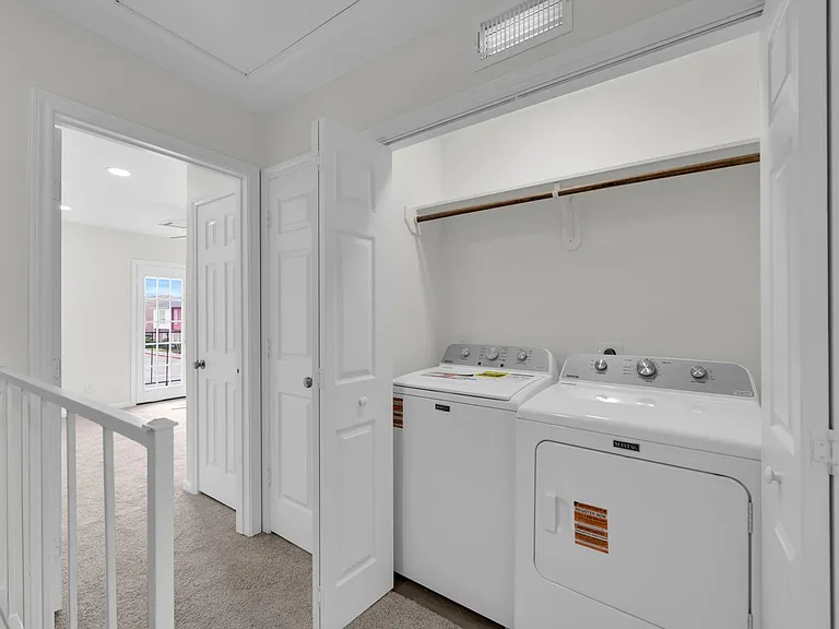 6111 Beverly Hill St #32 — Photo 15