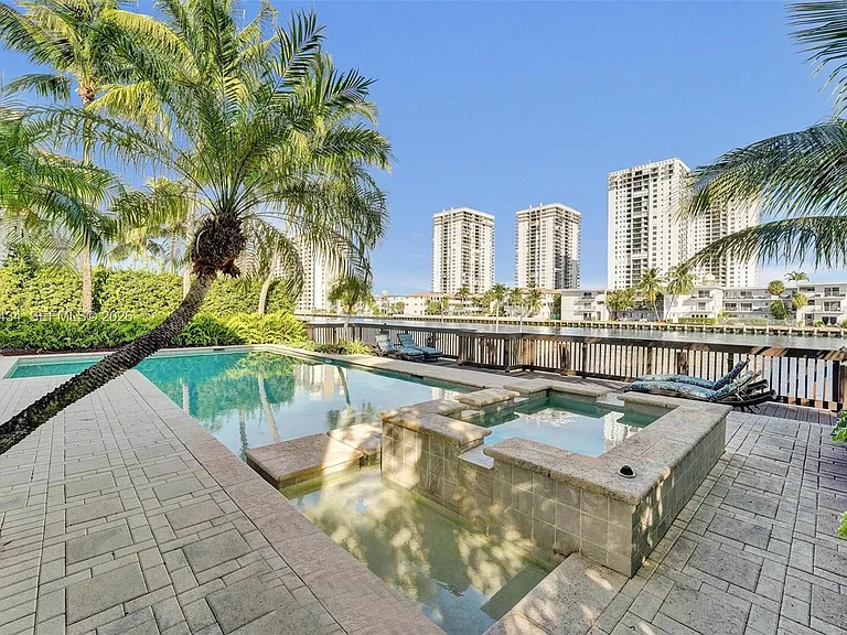 1575 Windjammer Way — Photo 36
