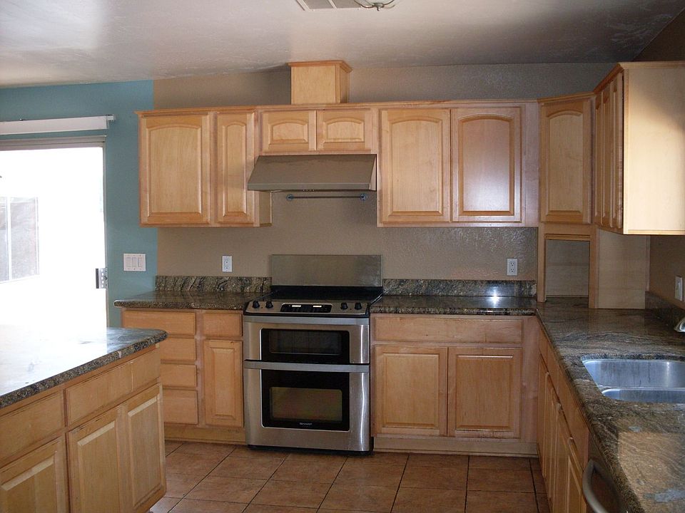 2nd image of 6425 Del Cerro Blvd