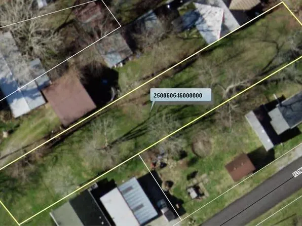 221 N College St, Sabina, OH 45169