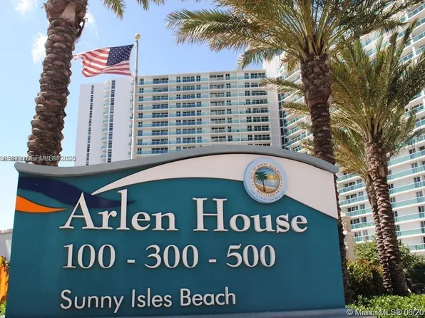 100 Bayview Dr APT 228, Sunny Isles Beach, FL 33160