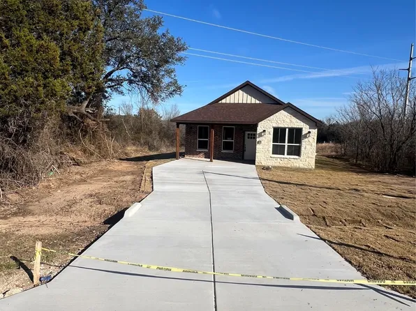 5741 Black Pine Cir, Granbury, TX 76048