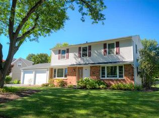 12 Wheatstone Cir, Fairport, NY 14450