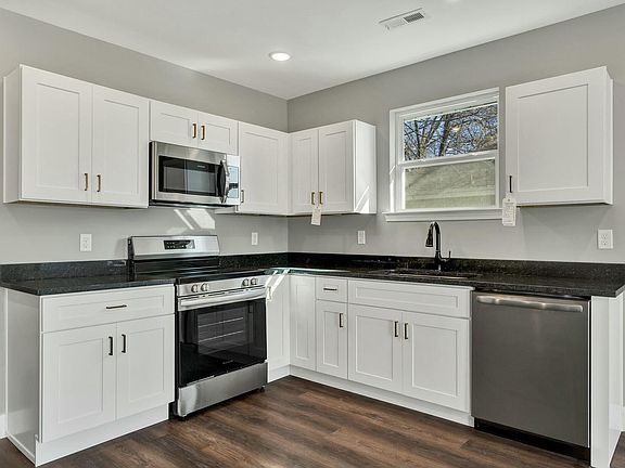 5th image of 1917 E 34th St