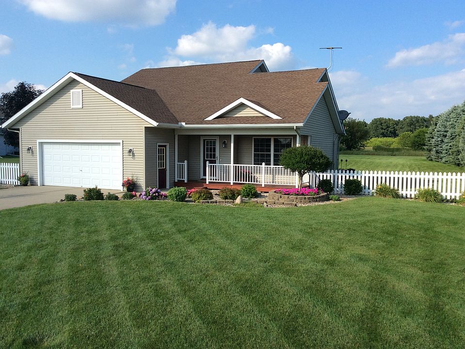 1st image of 49505 Meadow Oak Trl