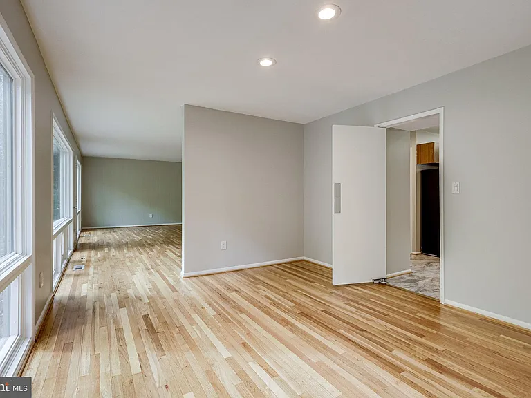 3409 Wessynton Way — Photo 16