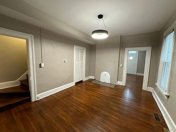 5th image of 198 W 1st Ave #202