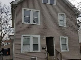 864 Biruta St, Akron, OH 44307