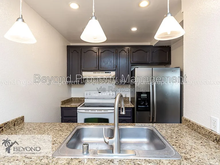 2608 Broadway #3 — Photo 6