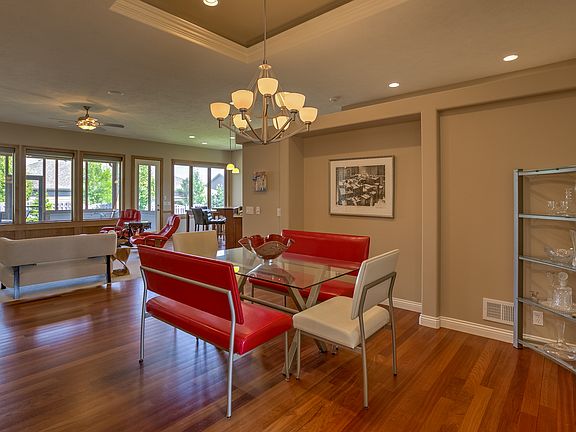 4th image of 5805 N 160th Ave