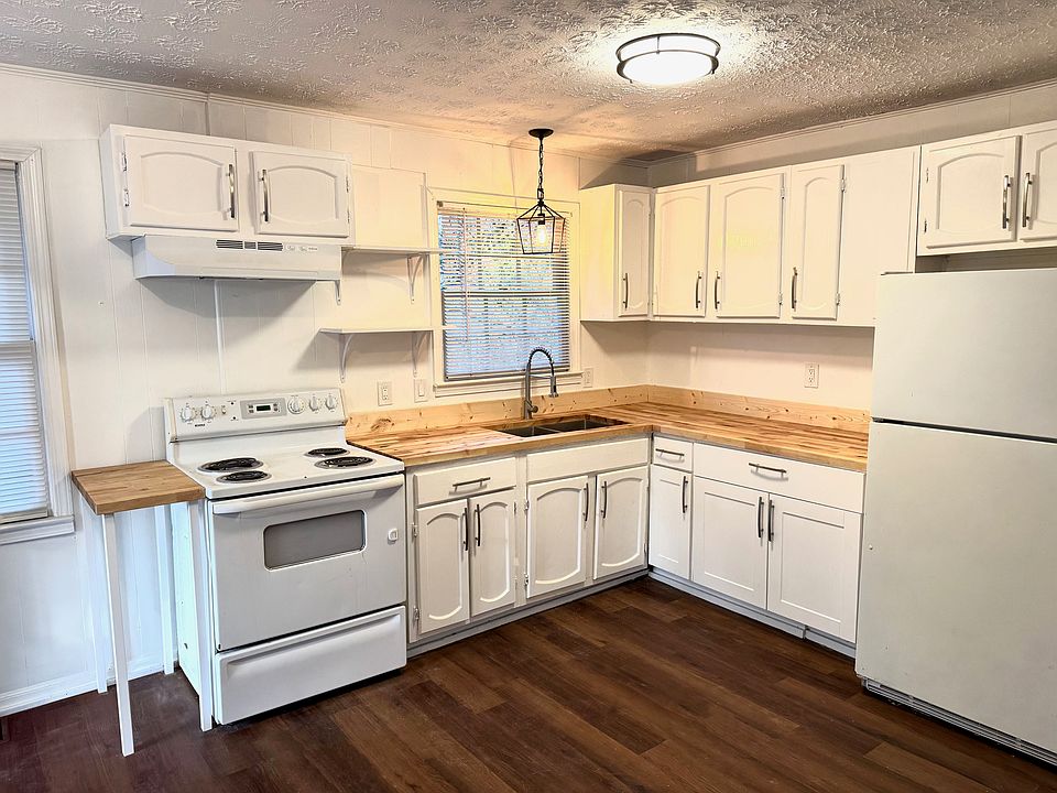 1st image of 50 Height St