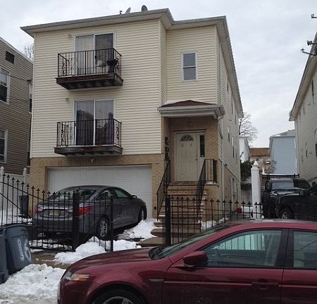 2nd image of 16-18 Seabury St