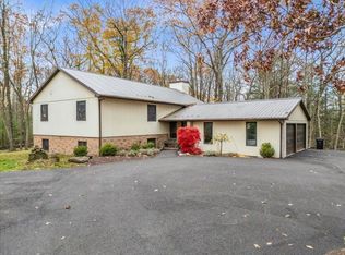 1761 N Cafferty Hill Rd, Endicott, NY 13760