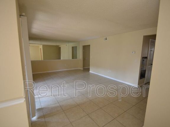 4th image of 4111 Dijon Dr #H