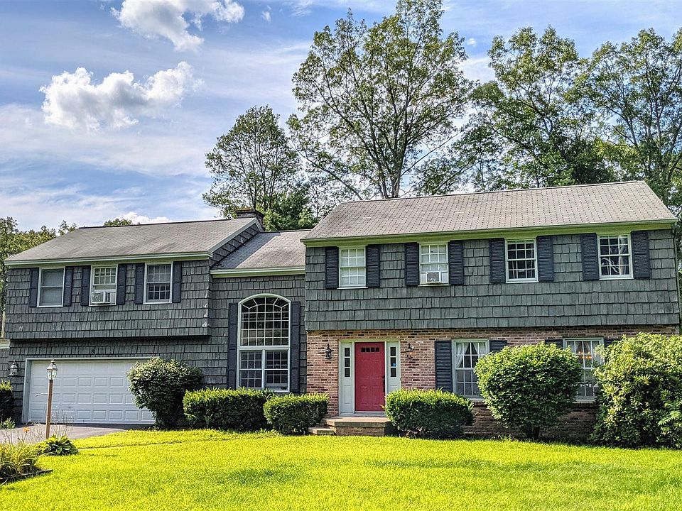 28 OAKWOOD Drive, Queensbury, NY 12804 Zillow