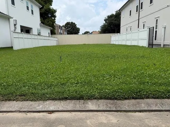 Cocos, Kenner, LA 70065