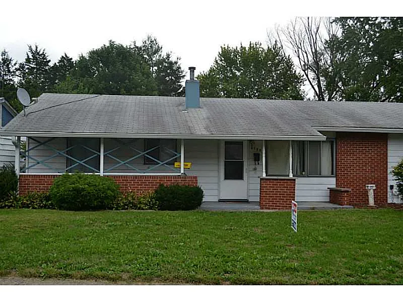 3155 Chrysler St photo 1