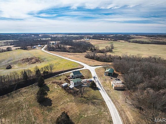 2nd image of 1148 Ridge Rd