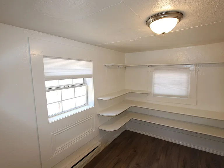 24 W C Riv — Photo 13