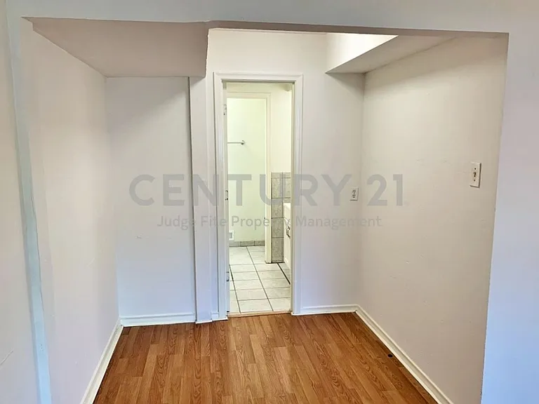 3910 Bucknell Dr — Photo 17