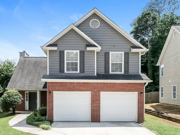 2060 Stoneoak Dr, Lawrenceville, GA 30043