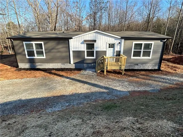 5533 Brookhaven Cir, Martin, GA 30557