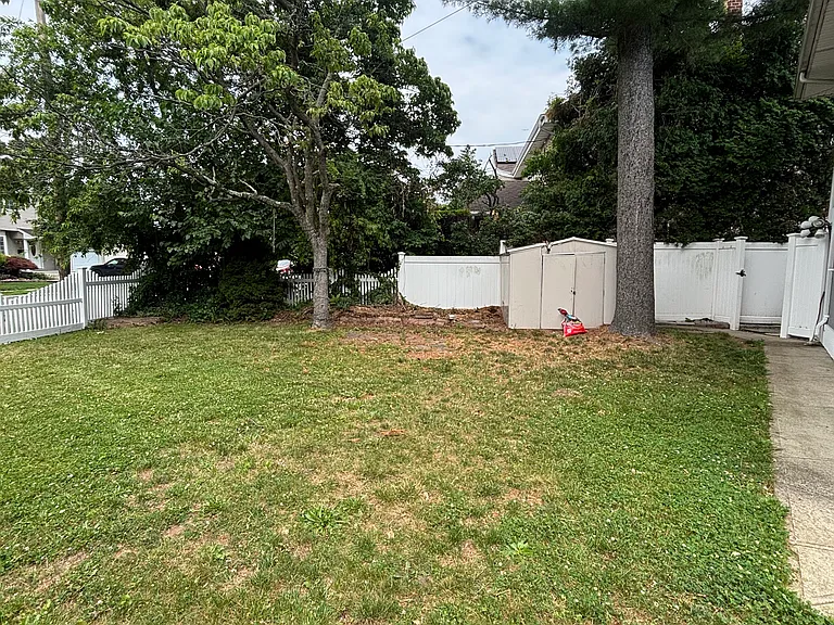 Radcliffe Rd — Photo 19