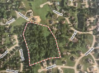 8220 Remington Dr, Evansville, IN 47711