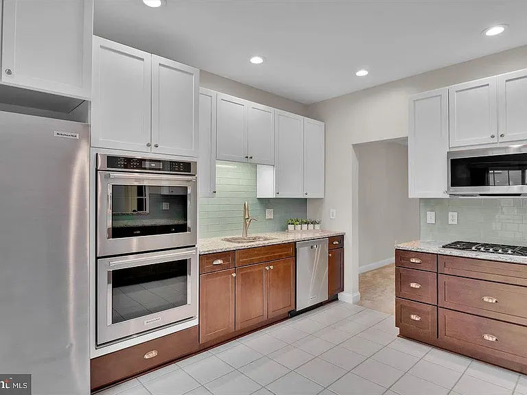 9 Ross Way — Photo 12