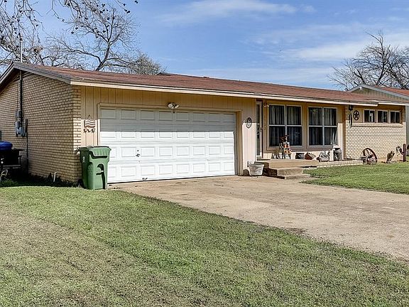 3rd image of 1723 Pecan Park Dr