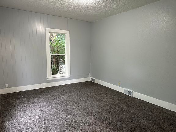 3rd image of 1167 Illinois Ave SW