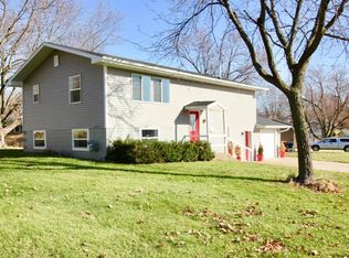 406 Spruce St, Knoxville, IA 50138
