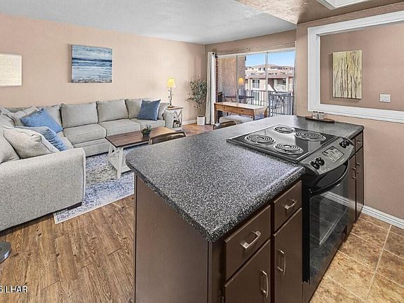 4th image of 9170 Riverside Dr Unit 26