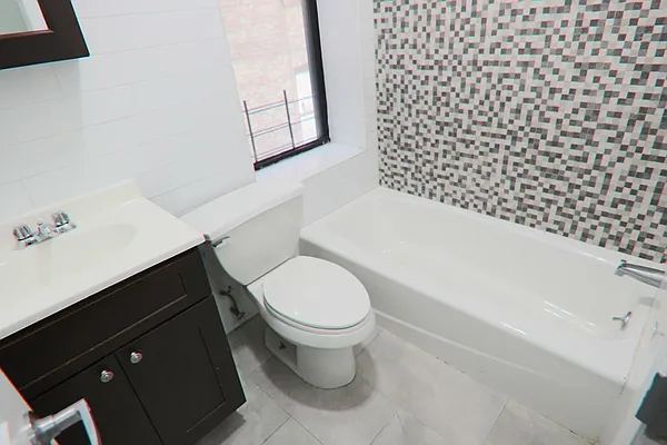 Rented by PMG Real Estate  | media 9
