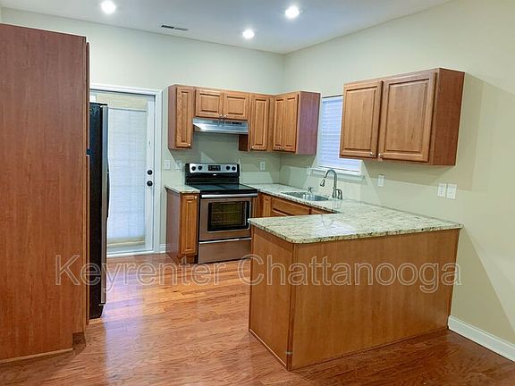5th image of 114 Pinehurst Ave