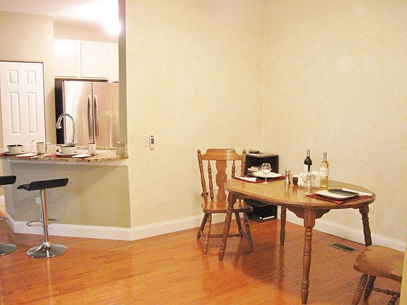 5th image of 3261 Stratford Ct Unit 2D
