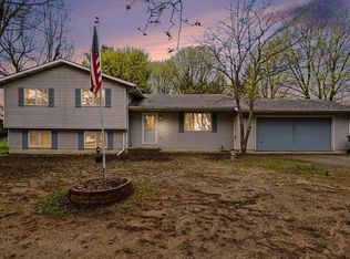 6955 Osborne Rd, Delton, MI 49046