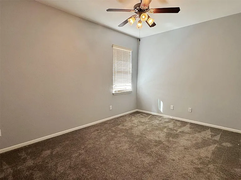 1050 Forest Haven Ct — Photo 7